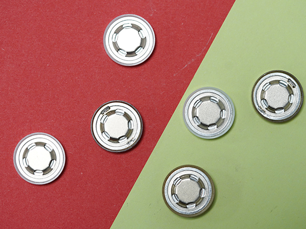 锂电池盖帽外观缺陷检测